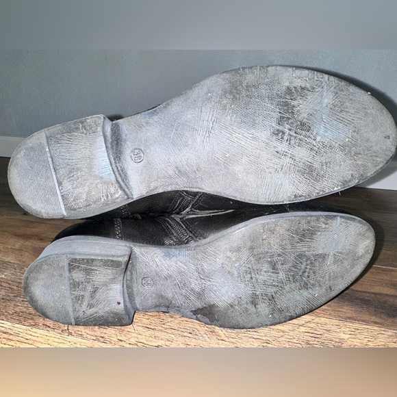 Miz Mooz Black Ankle Boots - Picture 5 of 6